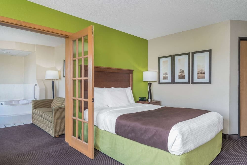 AmericInn by Wyndham Little Falls interior in Little Falls, MN — gallery photo 2