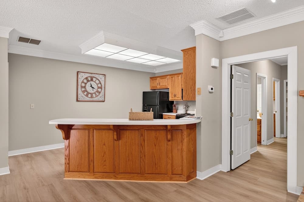 Whitepath Lodge And Resort property views in Ellijay, GA — gallery photo 3