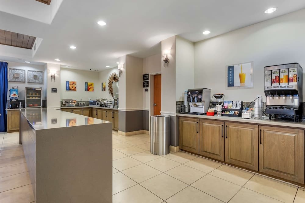 Best Western Sugarland Inn gallery photo in Sugar Land, TX — image 9