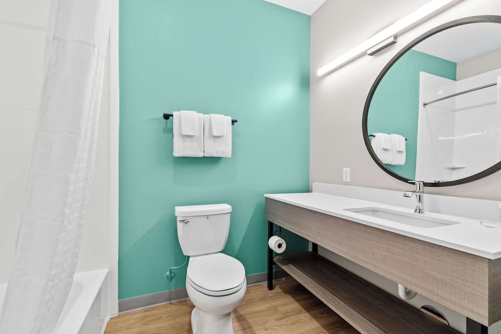 ECHO Suites Extended Stay by Wyndham Dallas Plano/Richardson gallery photo in Plano, TX — image 24