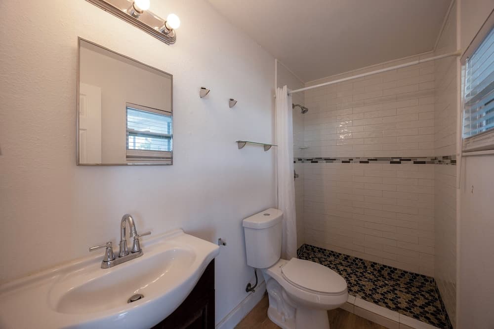 Siesta Motor Inn By Townhouse Kennedy Space Center Titusville I 95 interior in Titusville, FL — gallery photo 2