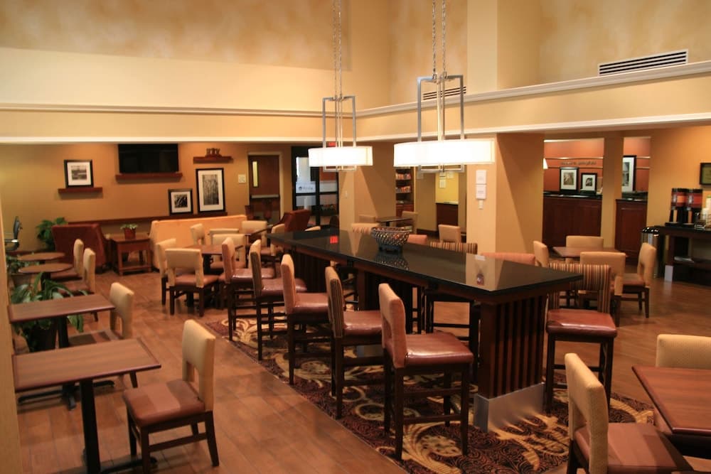 Hampton Inn & Suites Springfield-Southwest gallery photo in Springfield, IL — image 14
