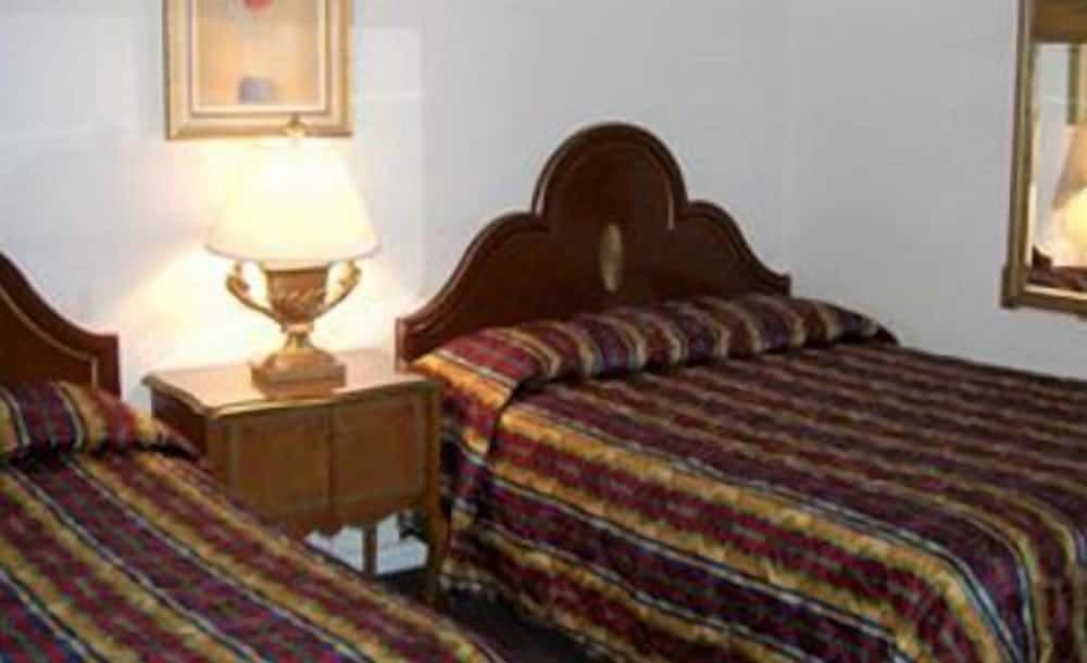 Travel Inn And Suites gallery photo in Victorville, CA — image 6