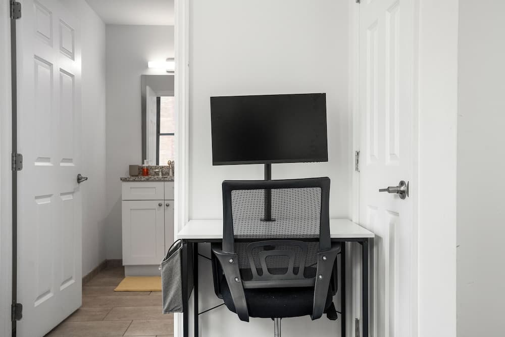 CozySuites - William property views in Pittsburgh, PA — gallery photo 3