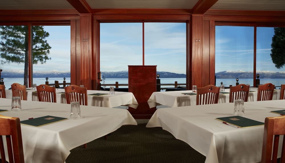 Sunnyside Restaurant & Lodge interior in Tahoe City, CA — gallery photo 2