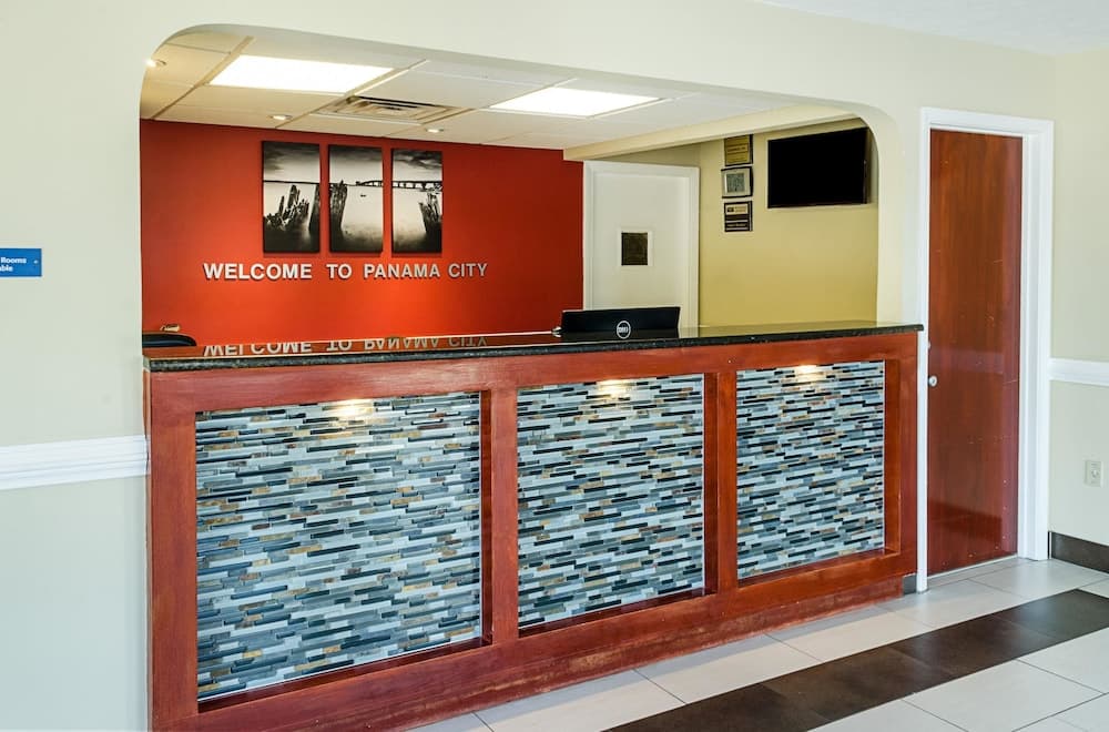 Rodeway Inn Panama City property views in Panama City, FL — gallery photo 3