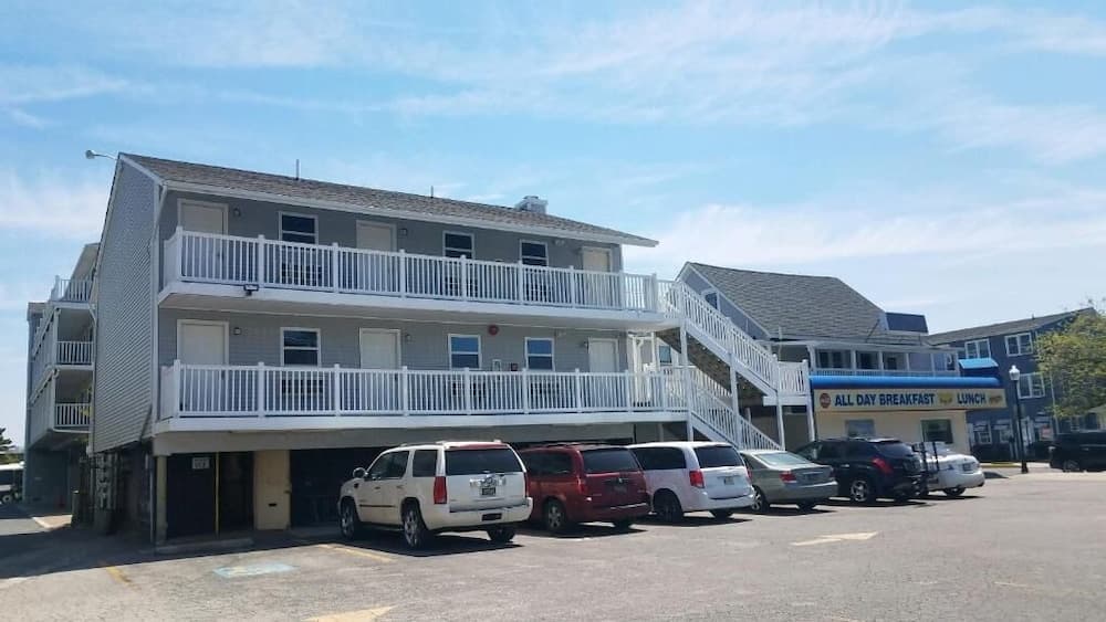 Atlantic Breeze Motel & Apartments featured exterior or lobby in Ocean City, MD — similar hotel