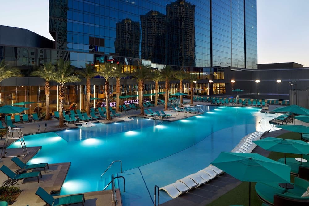 Hilton Grand Vacations Club Elara Center Strip Las Vegas featured exterior or lobby in Las Vegas, NV — similar hotel