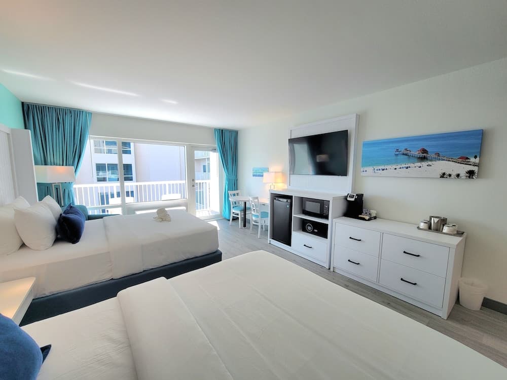 ChartHouse Clearwater Beach Marina Hotel property views in Clearwater Beach — gallery photo 3