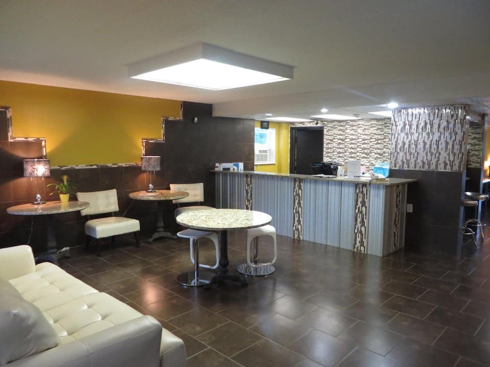Riverside Suites property views in Mankato, MN — gallery photo 3