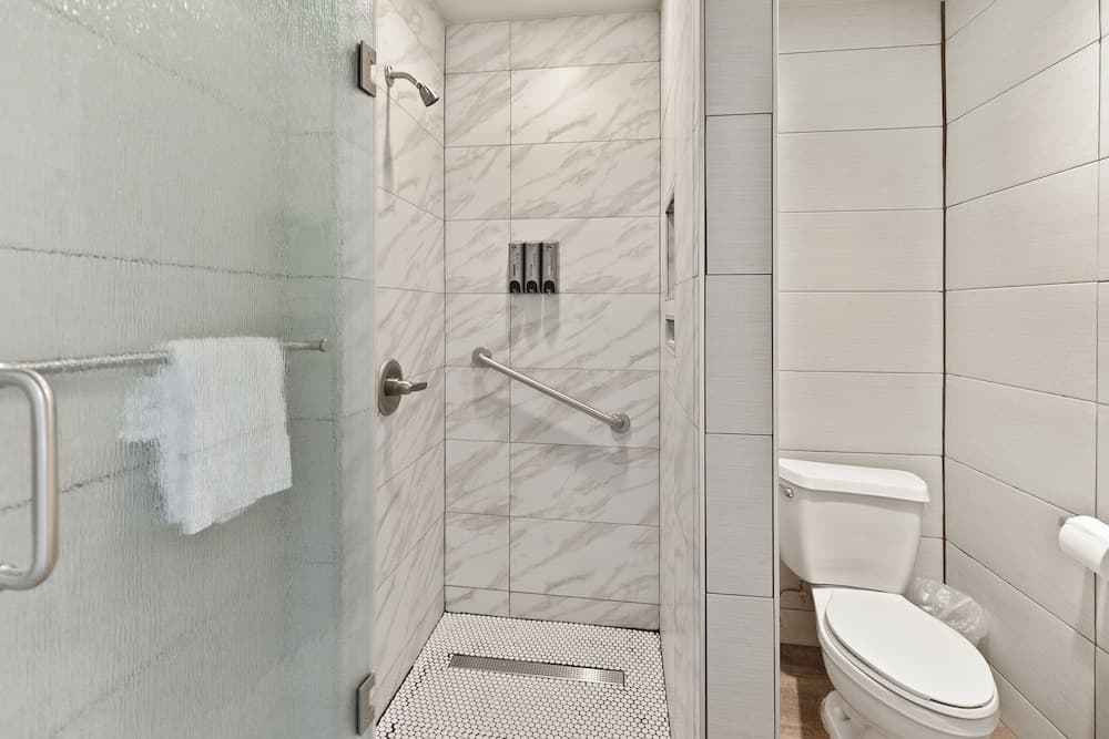 Le Blanc Inn & Suites gallery photo in El Monte, CA — image 91