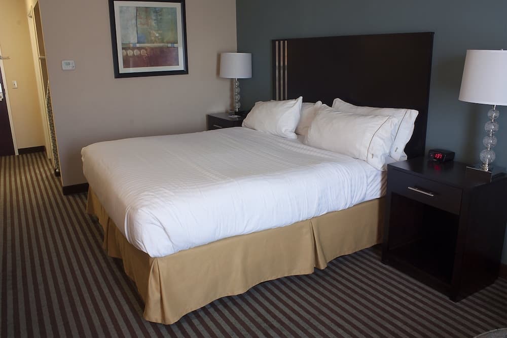 Holiday Inn Express & Suites Youngstown West - Austintown by IHG gallery photo in Austintown, OH — image 8