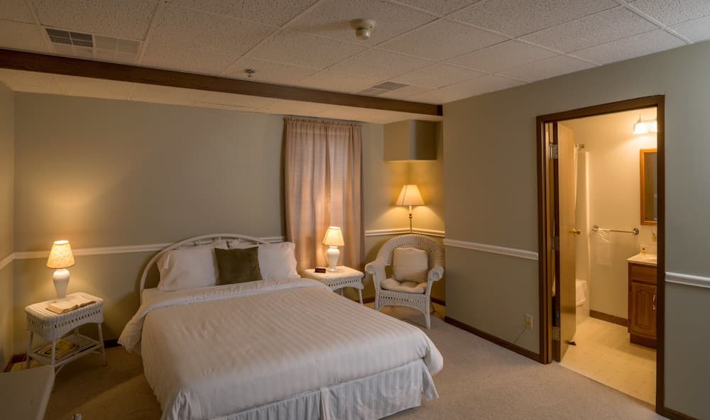 Sugarcreek Village Inn gallery photo in Sugarcreek, OH — image 27