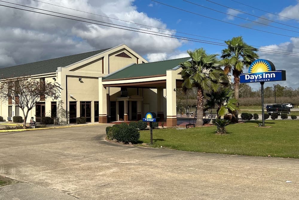 Days Inn by Wyndham Rayne/Crowley featured exterior or lobby in Rayne, LA — similar hotel