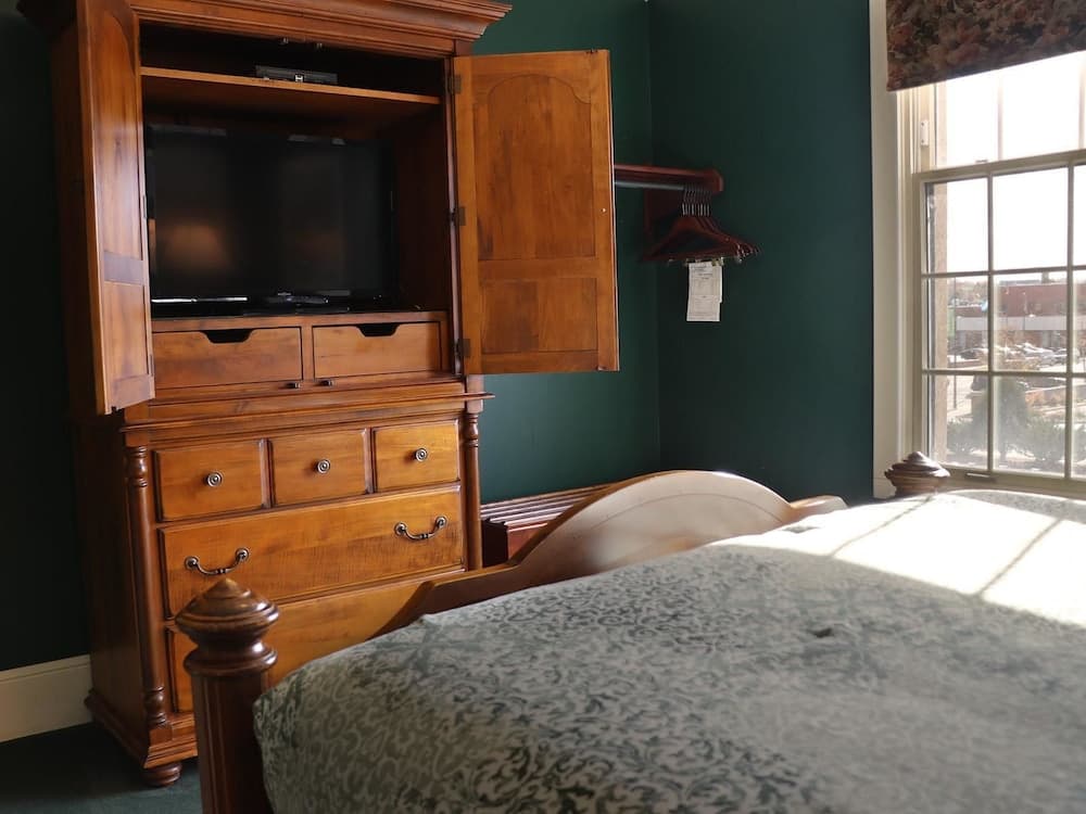 St. Brendan's Inn gallery photo in Green Bay, WI — image 20