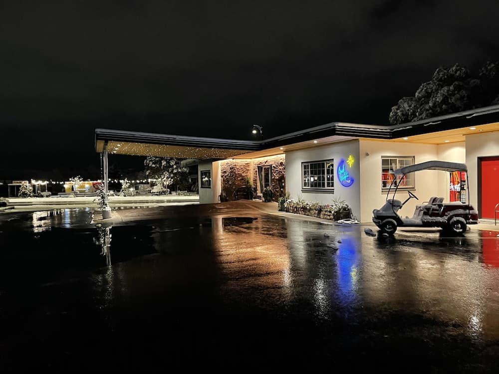 The Sapphire Motel exterior or lobby in Bozeman, MT — main listing photo