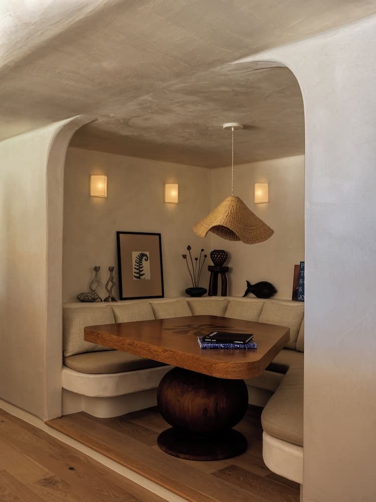 Casa Loma Beach Hotel (formerly The Inn at Laguna Beach) interior in Laguna Beach, CA — gallery photo 2