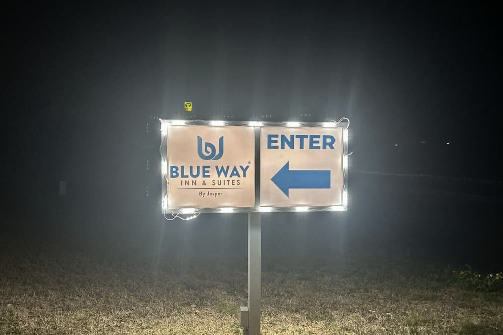 Blueway Inn Beeville Extended Stay featured exterior or lobby in Beeville, TX — similar hotel