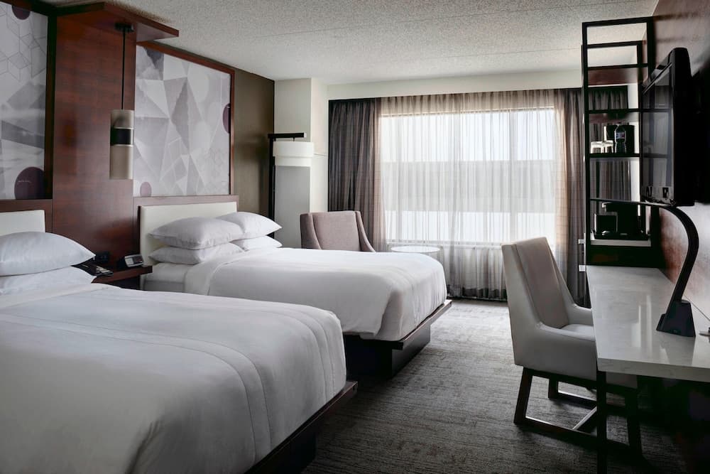 Marriott East Lansing at University Place gallery photo in East Lansing, MI — image 24