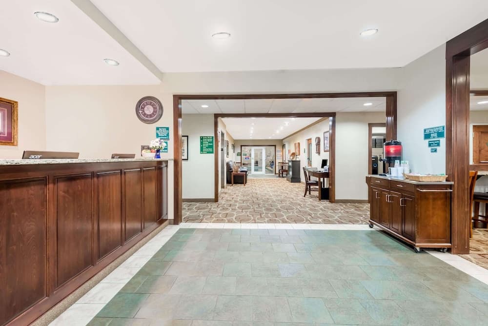 Hawthorn Extended Stay by Wyndham Seville interior in Seville, OH — gallery photo 2