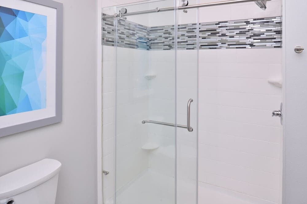 Holiday Inn Express & Suites Houston E - Pasadena by IHG gallery photo in Pasadena, TX — image 39