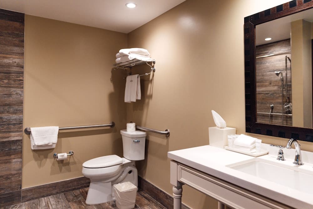 Lakehouse Resort gallery photo in San Marcos, CA — image 21
