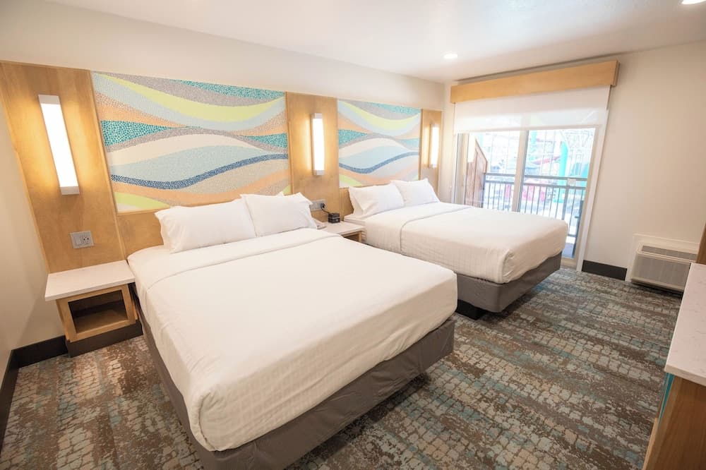 Zehnders Splash Village featured exterior or lobby in Frankenmuth, MI — similar hotel