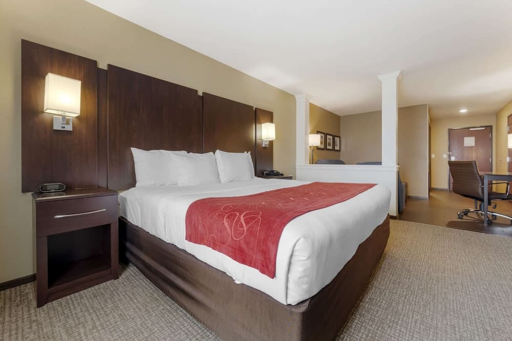 Comfort Suites and Conference Center interior in Worthington, MN — gallery photo 2