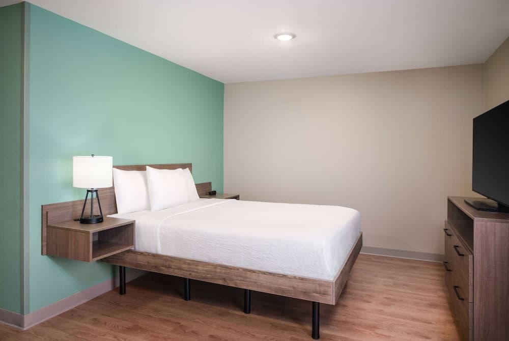 Echo Suites Extended Stay By Wyndham Phoenix-Peoria/Glendale gallery photo in Peoria, AZ — image 14