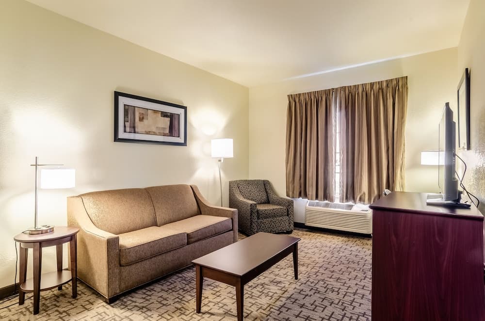 Cobblestone Inn & Suites - Vinton interior in Vinton, LA — gallery photo 2