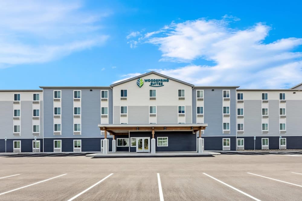 WoodSpring Suites Oak Ridge Knoxville featured exterior or lobby in Oak Ridge, TN — similar hotel