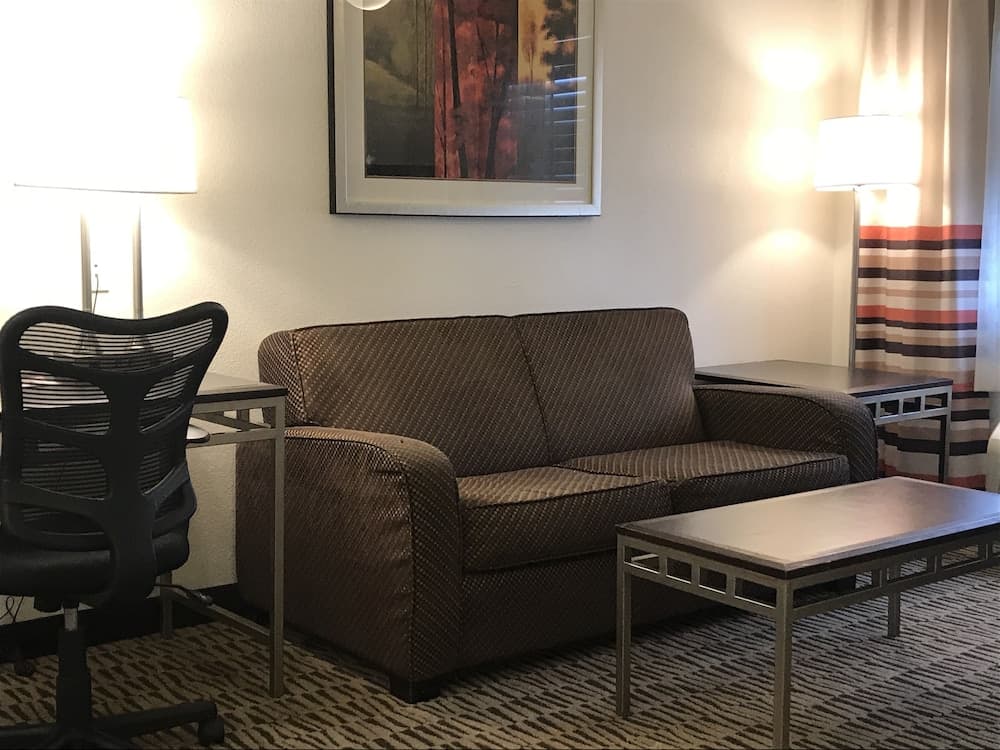 Hawthorn Suites by Wyndham Victorville gallery photo in Victorville, CA — image 4