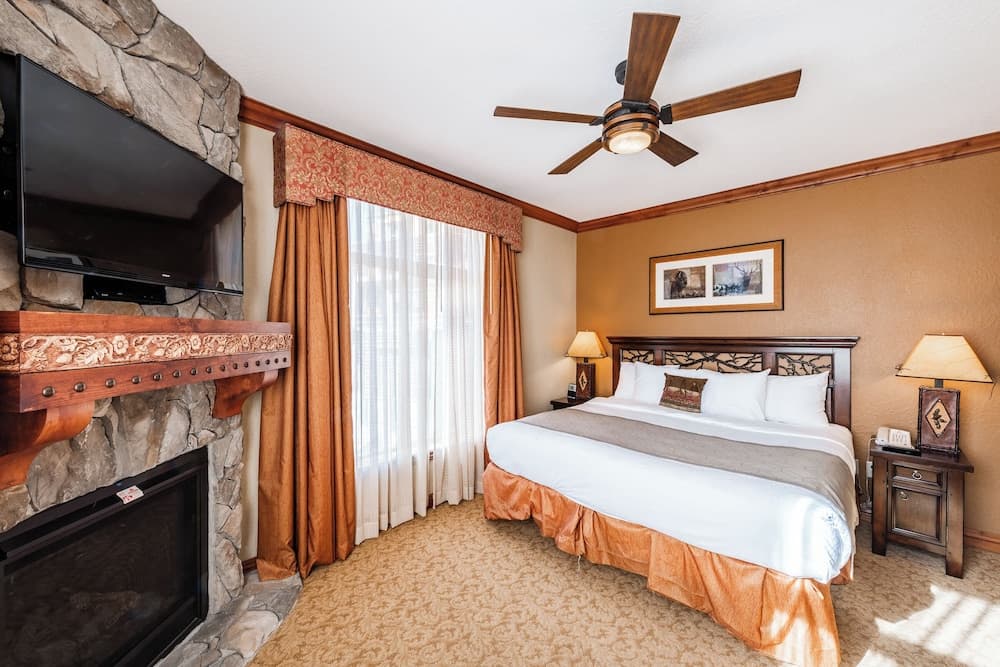 Condos at Canyons Resort by White Pines interior in Park City, UT — gallery photo 2