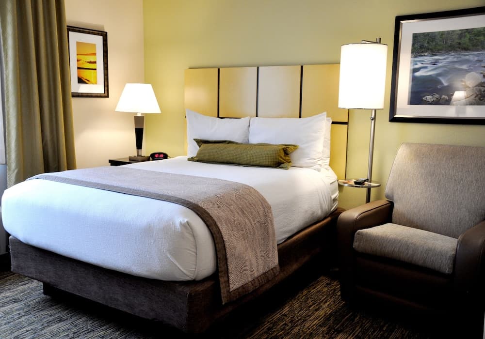 Candlewood Suites Washington Dulles Sterling by IHG interior in Sterling, VA — gallery photo 2