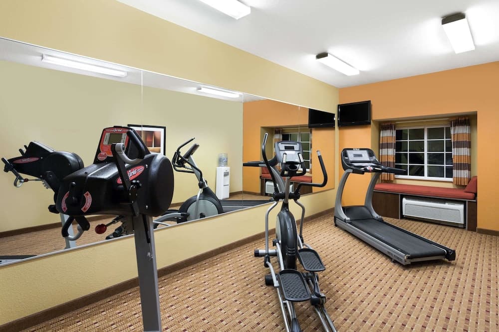 Microtel Inn & Suites by Wyndham Greenville/University Medic gallery photo in Greenville, NC — image 36