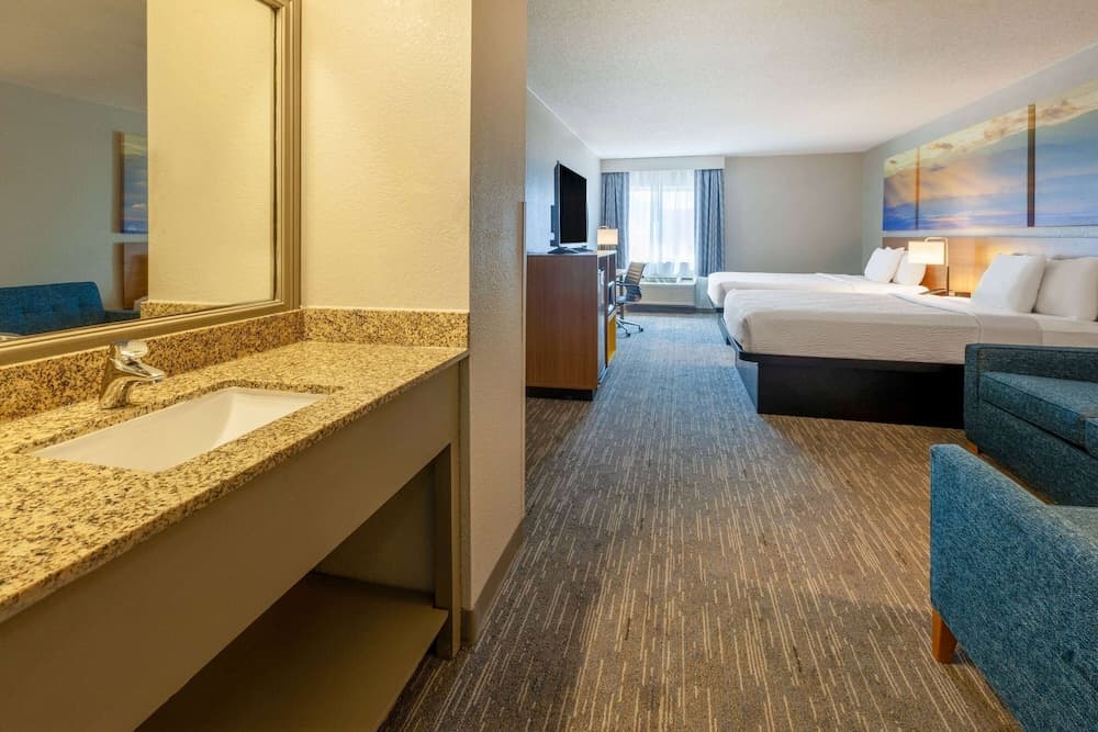 Days Inn by Wyndham Sturtevant / Racine / Mount Pleasant gallery photo in Mount Pleasant, WI — image 13