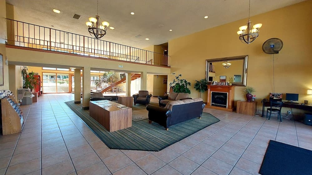 Ville 718 featured exterior or lobby in Grand Junction, CO — similar hotel