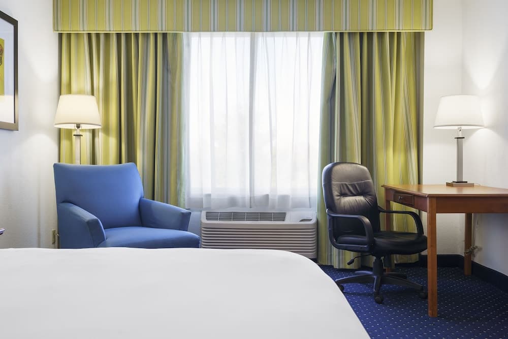 Thousand Hills Resort Hotel interior in Branson, MO — gallery photo 2