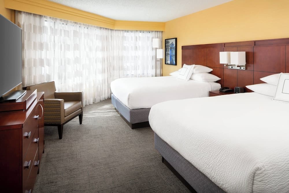 Courtyard by Marriott San Francisco Fisherman's Wharf interior in San Francisco, CA — gallery photo 2