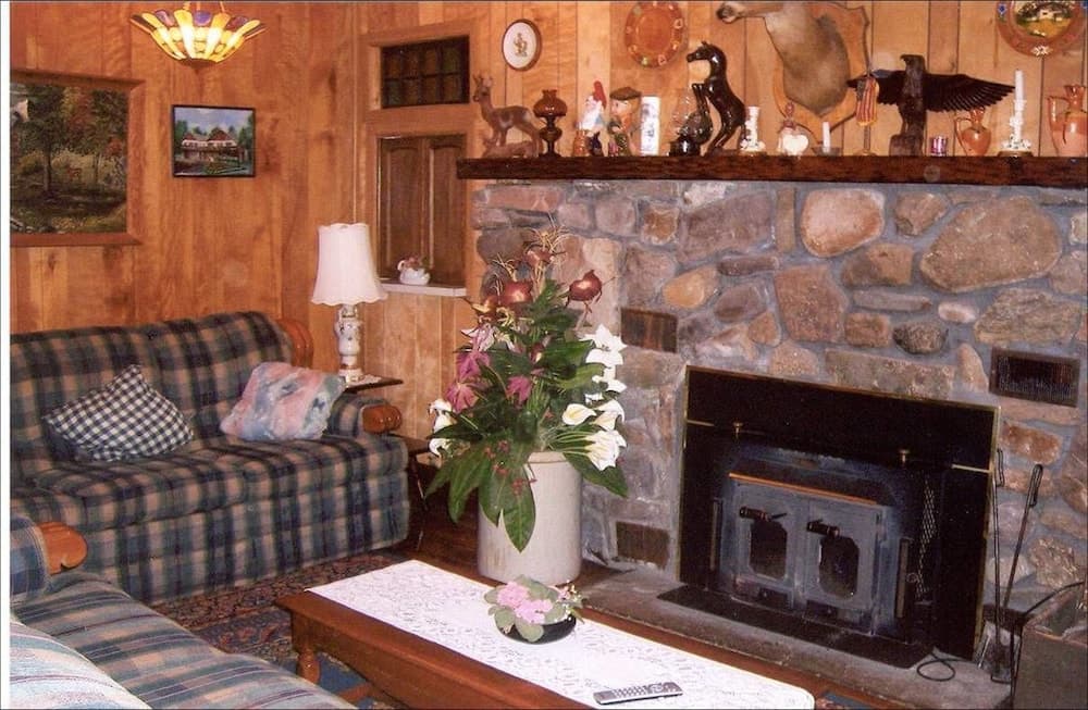 Crystal Brook Resort & Mountain Brauhaus gallery photo in Round Top, NY — image 7