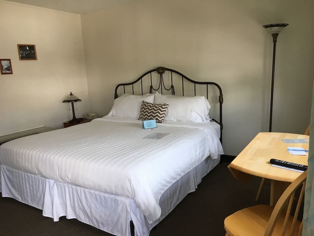 Sugarcreek Village Inn gallery photo in Sugarcreek, OH — image 18