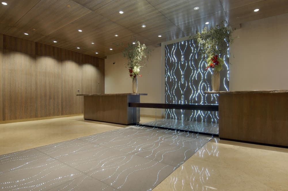 Fairmont Chicago at Millennium Park Gold Experience interior in Chicago, IL — gallery photo 2