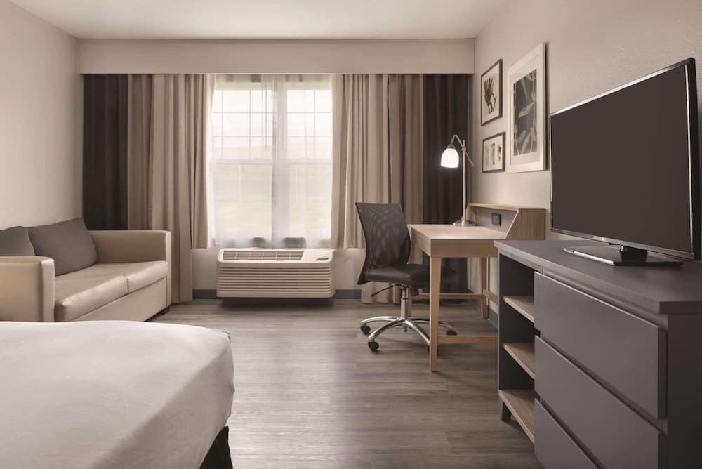 Country Inn & Suites by Radisson, Cedar Falls, IA gallery photo in Cedar Falls, IA — image 22