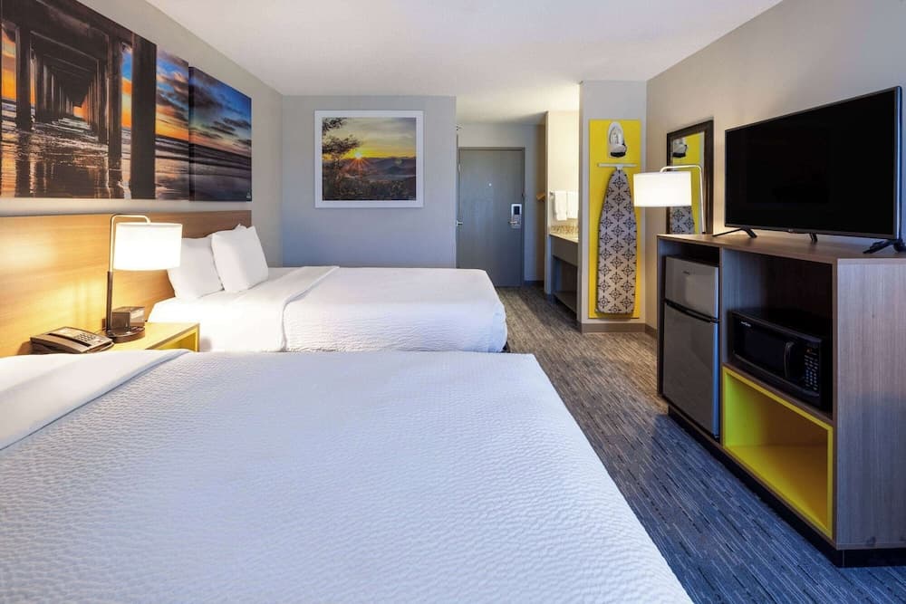 Days Inn by Wyndham Sturtevant / Racine / Mount Pleasant gallery photo in Mount Pleasant, WI — image 9