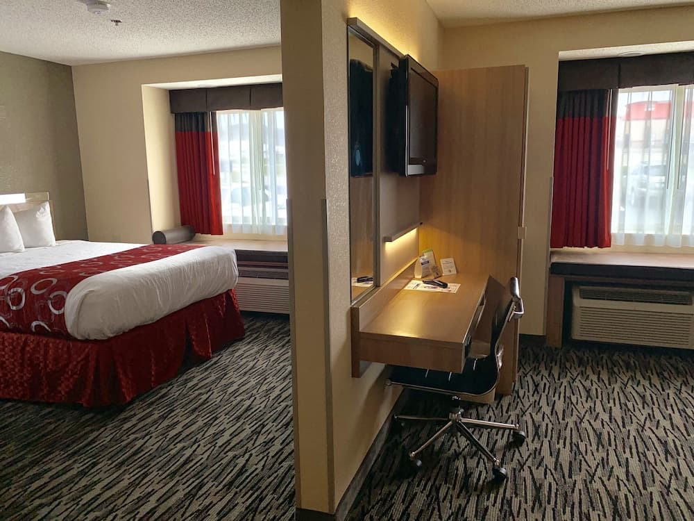 Microtel Inn & Suites by Wyndham Charleston WV gallery photo in South Charleston, WV — image 5