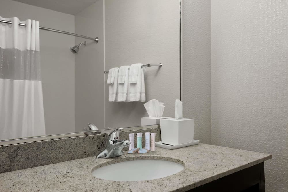 Travelodge by Wyndham Hubbard OH gallery photo in Hubbard, OH — image 7