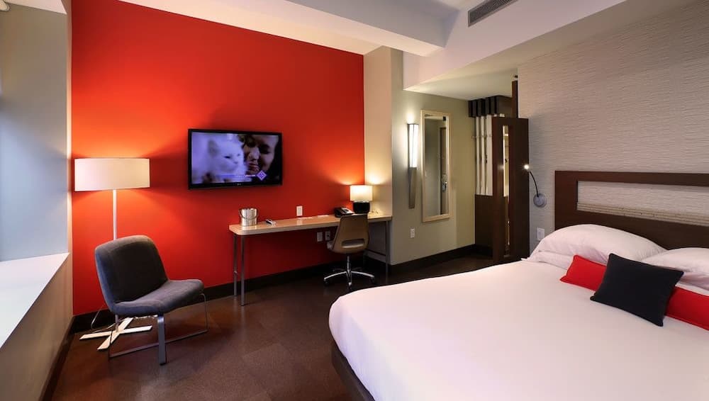 CityFlatsHotel - Grand Rapids, an Ascend Collection Hotel property views in Grand Rapids, MI — gallery photo 3