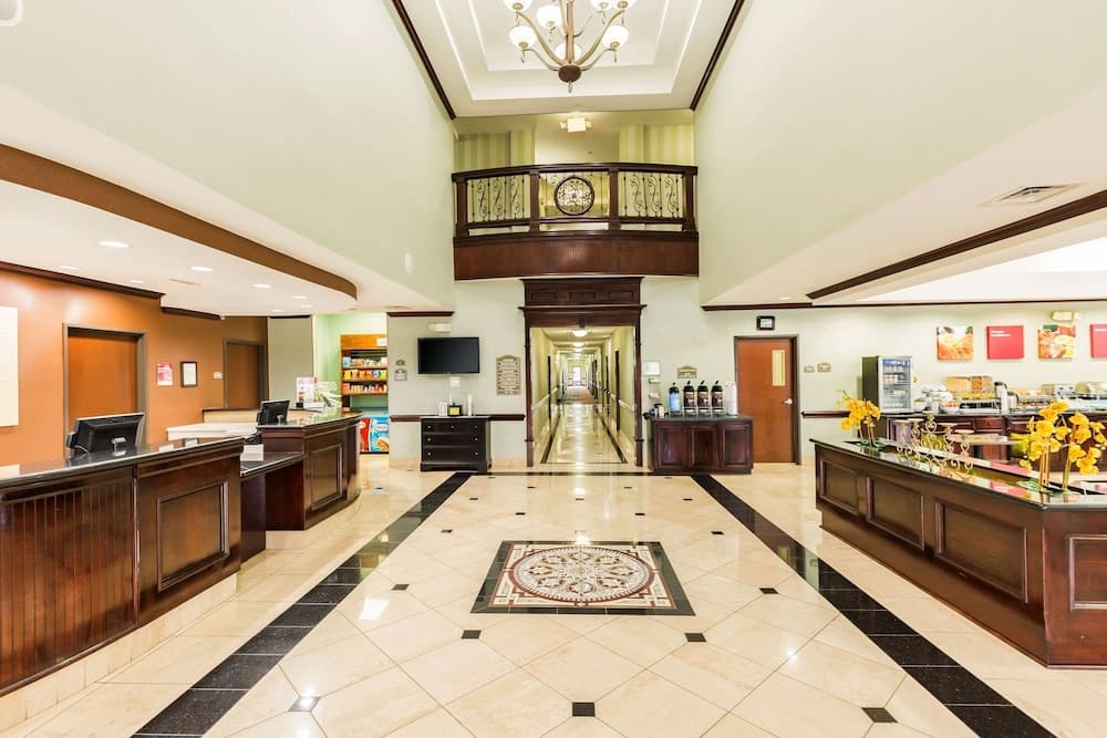 Comfort Suites Beaumont I-10 gallery photo in Beaumont, TX — image 16