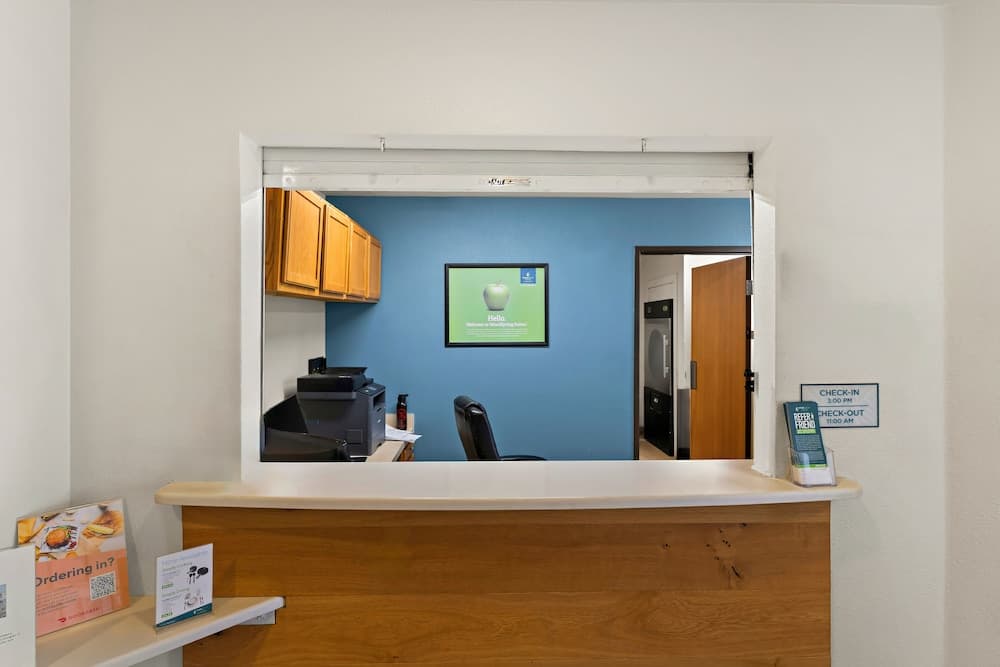 WoodSpring Suites El Paso I-10 Southeast property views in El Paso, TX — gallery photo 3