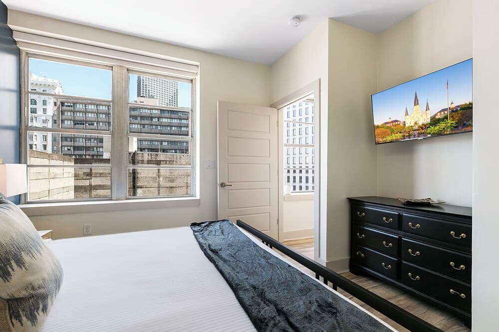 Amazing 3-Bedroom Luxury Condo Just Steps to the French Quarter property views in New Orleans, LA — gallery photo 3